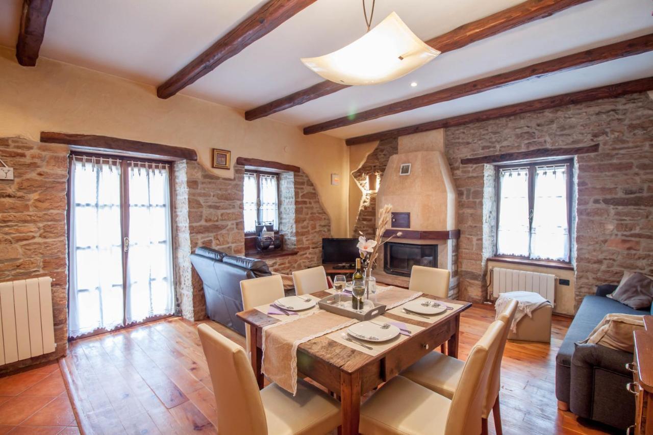 Stara Kuca Apartamento Heki Exterior foto