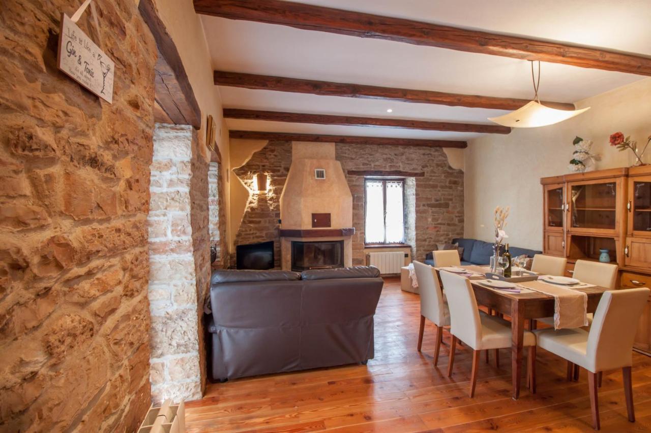 Stara Kuca Apartamento Heki Exterior foto