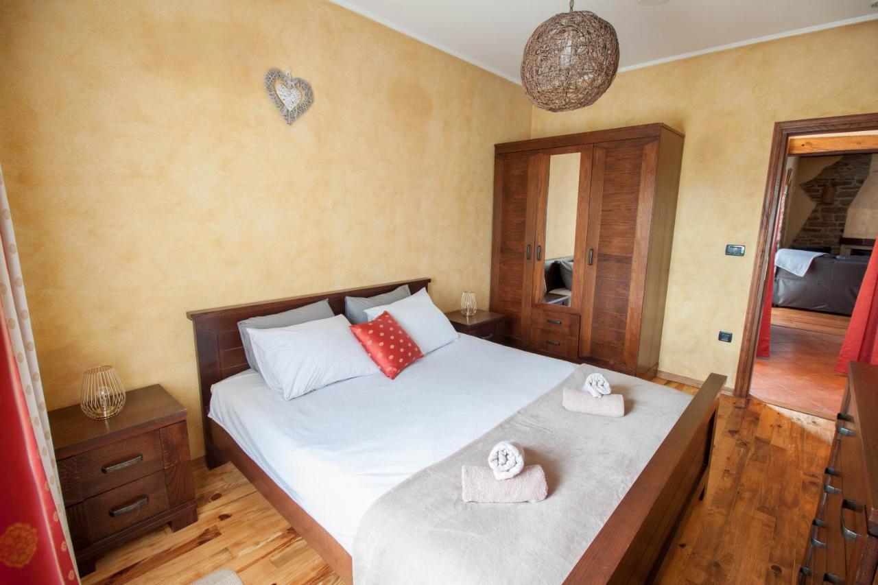 Stara Kuca Apartamento Heki Exterior foto