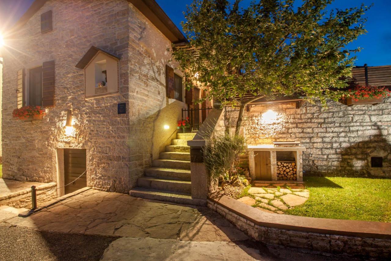 Stara Kuca Apartamento Heki Exterior foto